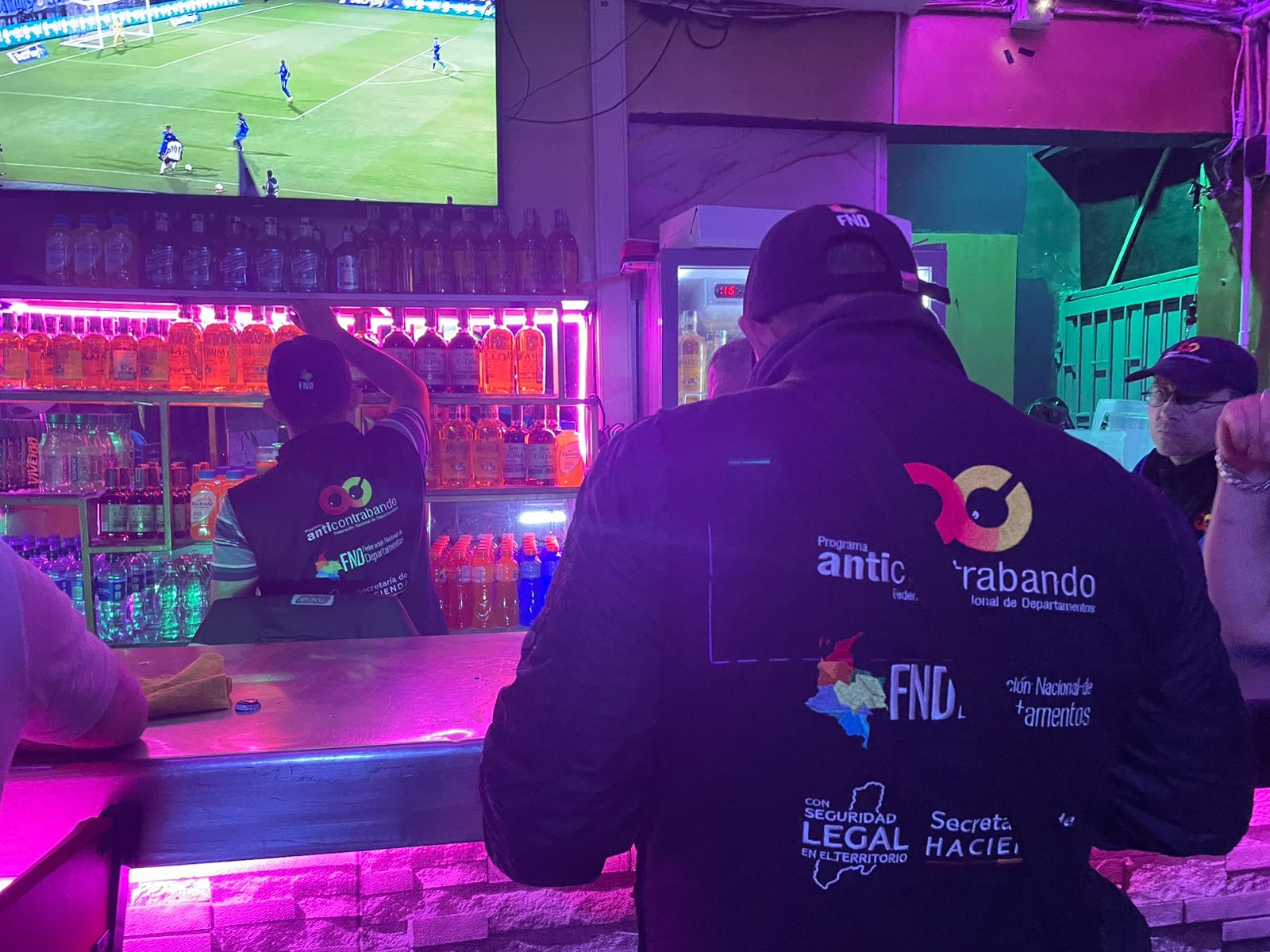 GOAT intensifica ofensiva contra el contrabando en Ibagué: un bar fue cerrado por licor con estampilla falsa