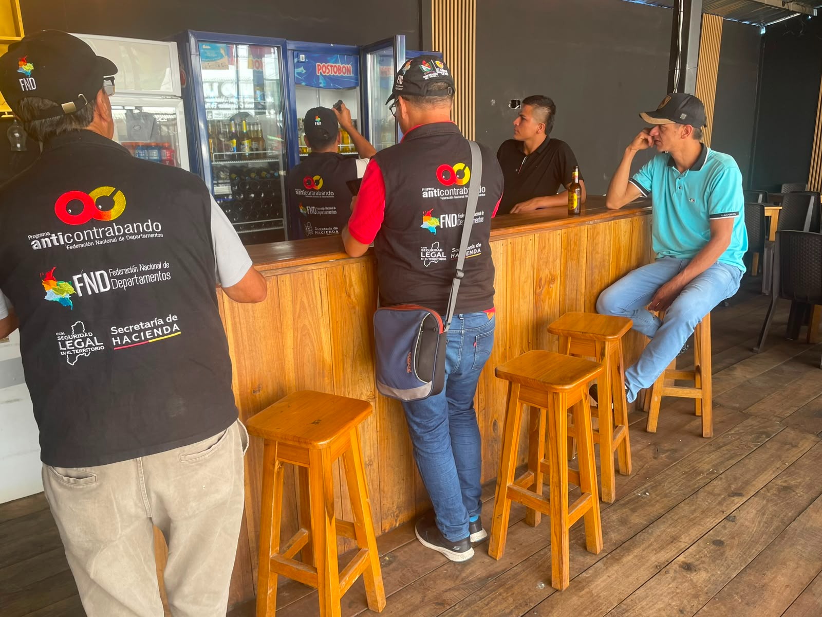 GOAT incautó 748 productos ilegales logrando el cierre de dos establecimientos en el sur del Tolima